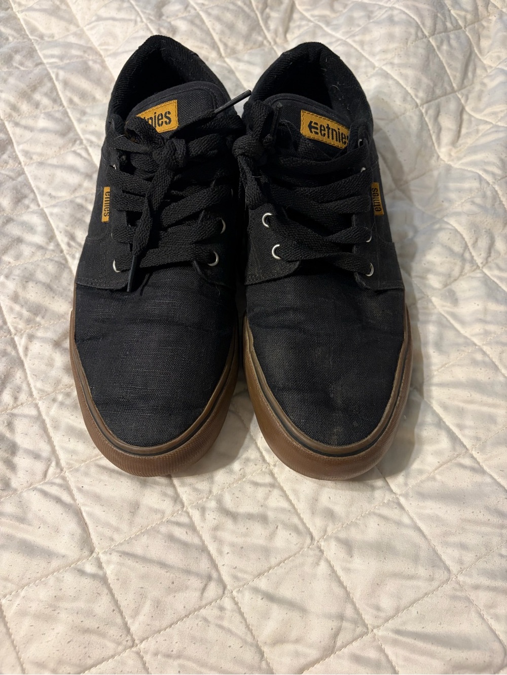 Etnies Black Canvas Sneakers with Brown Gum Sole